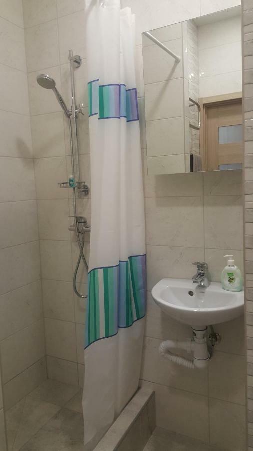 Короленко 25 Kharkiv Extérieur photo